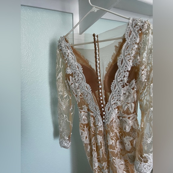 *BRAND NEW* VLORA KALTRINA ARUNA special occasion dress. - Picture 5 of 7